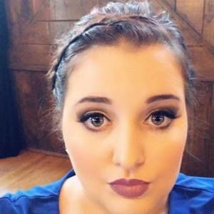 Meet your Posher, Elaina